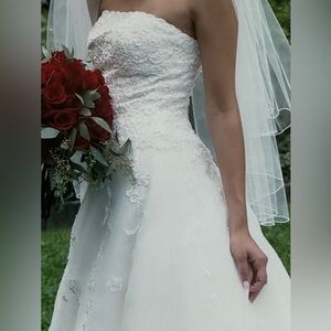 Beautiful wedding dress in ivory.